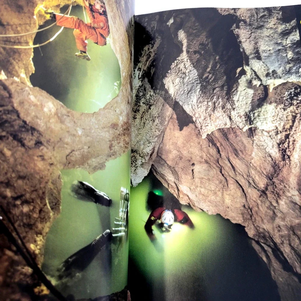 National Geographic‎ Magazine Dec 2023 Pictures Of Year Spain Alhambra Caribou
